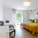 Moro\'S Friends House - Cascais