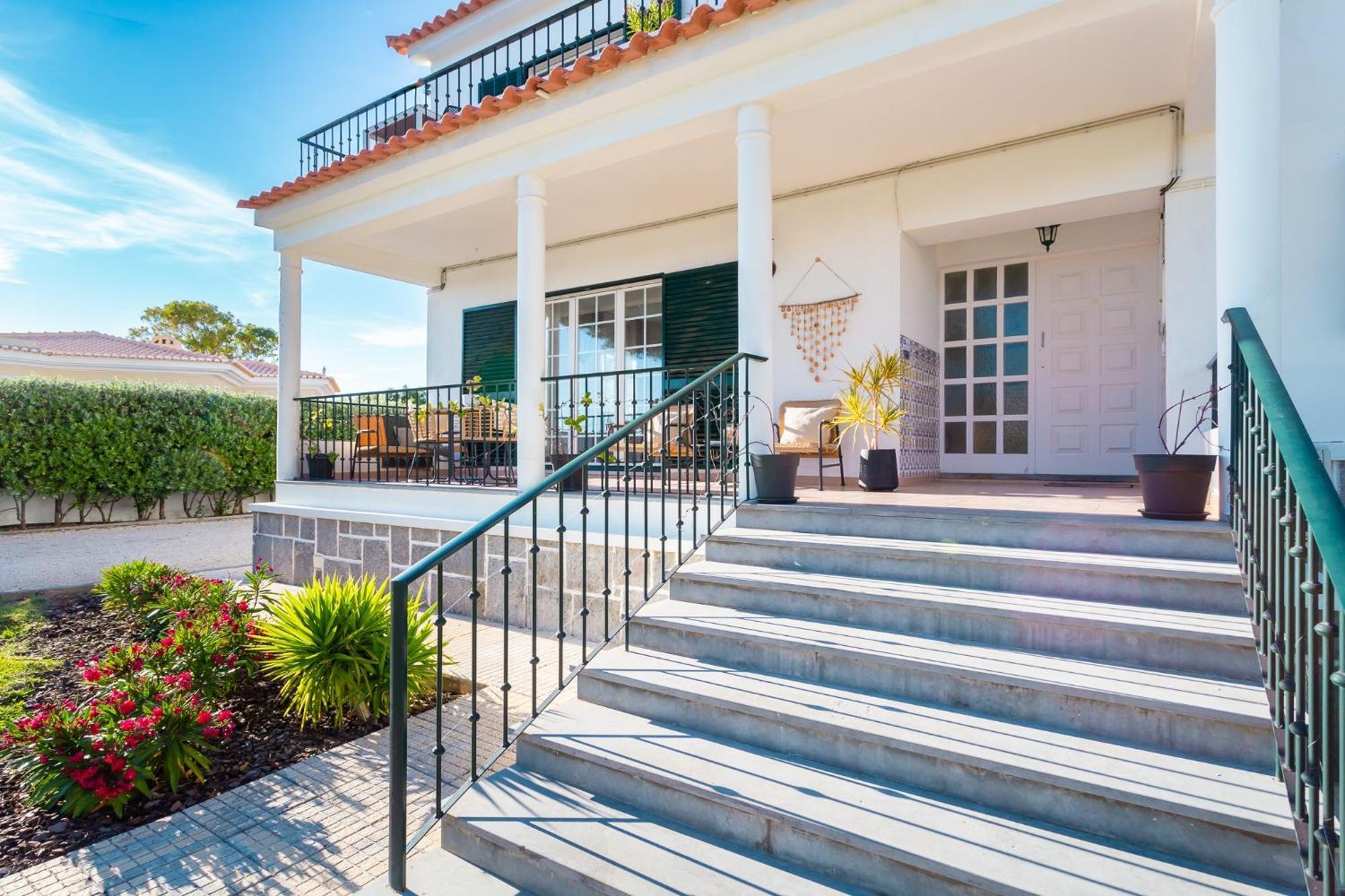 Moro's Friends House - Guest house Cascais